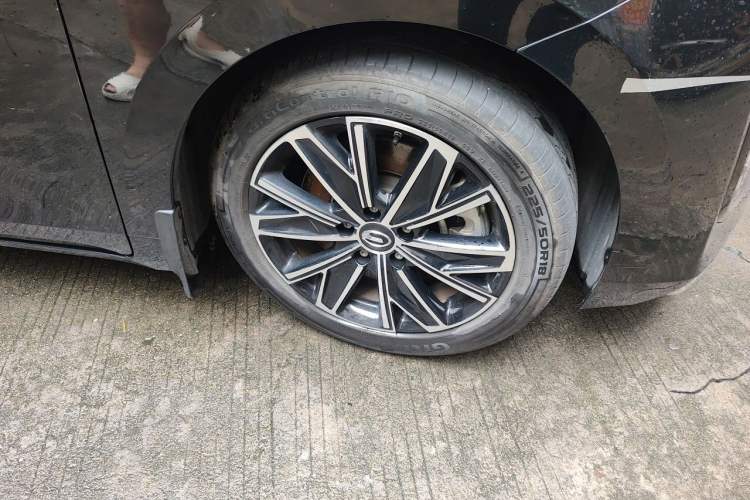 Used GAC Trumpchi E8 New Energy 2024 150km MAX Right Front Wheel Hub