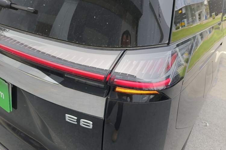 Used GAC Trumpchi E8 New Energy 2024 150km Longteng Glorious+ Right Rear Taillight