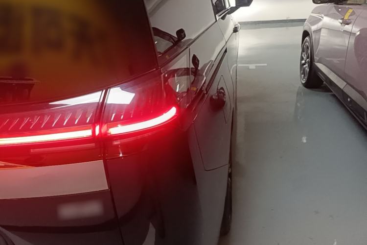 Used GAC Trumpchi E8 New Energy 2024 150km Longteng Starry Night Edition Right Rear Taillight