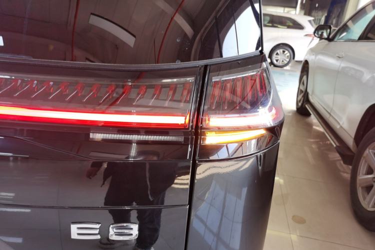 Used GAC Trumpchi E8 New Energy 2024 150km MAX+ Right Rear Taillight