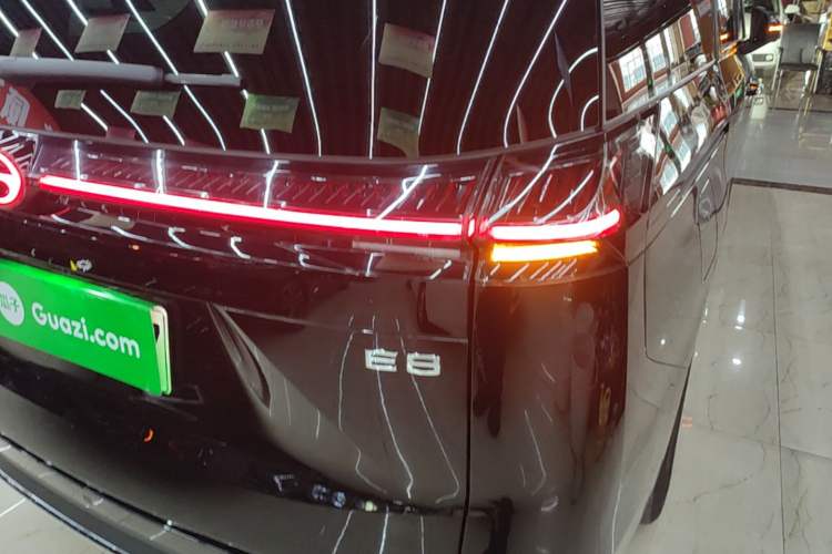 Used GAC Trumpchi E8 New Energy 2024 150km MAX+ Right Rear Taillight