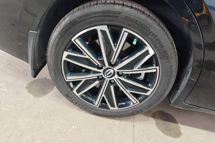 Used GAC Trumpchi E8 New Energy 2024 150km MAX Right Rear Wheel Hub