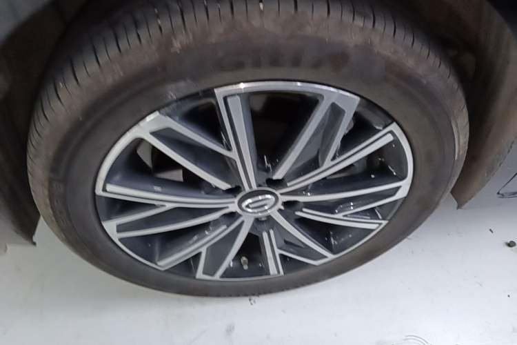 Used GAC Trumpchi E8 New Energy 2024 150km MAX Right Rear Wheel Hub