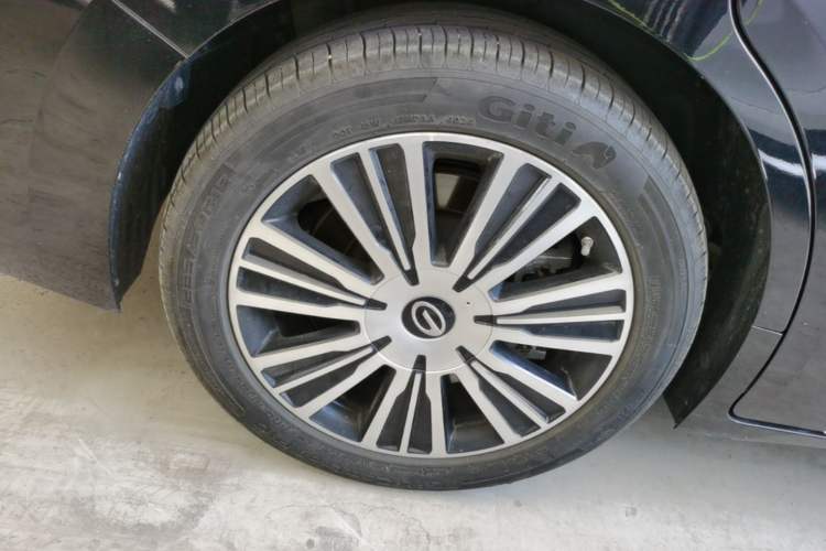 Used GAC Trumpchi E8 New Energy 2024 150km MAX+ Right Rear Wheel Hub