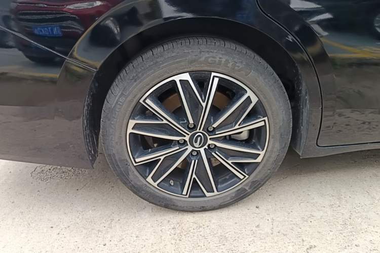 Used GAC Trumpchi E8 New Energy 2024 150km MAX Right Rear Wheel Hub