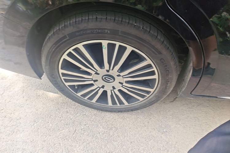 Used GAC Trumpchi E8 New Energy 2024 150km MAX+ Right Rear Wheel Hub