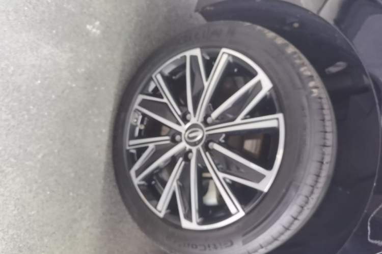 Used GAC Trumpchi E8 New Energy 2024 150km MAX Right Rear Wheel Hub