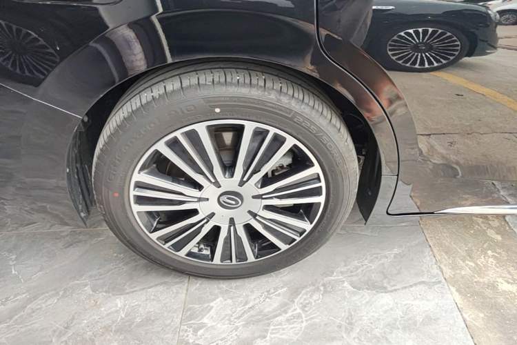 Used GAC Trumpchi E8 New Energy 2024 150km MAX+ Right Rear Wheel Hub
