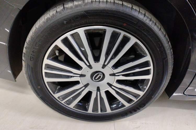 Used GAC Trumpchi E8 New Energy 2024 150km MAX+ Right Rear Wheel Hub