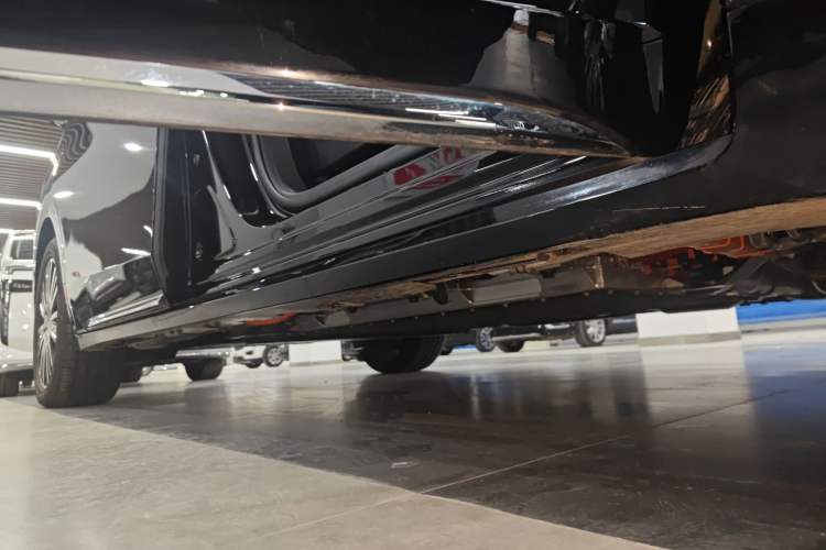 Used GAC Trumpchi E8 New Energy 2024 150km MAX+ Right Side Sill