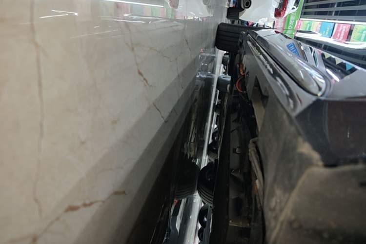 Used GAC Trumpchi E8 New Energy 2024 150km MAX+ Right Side Sill