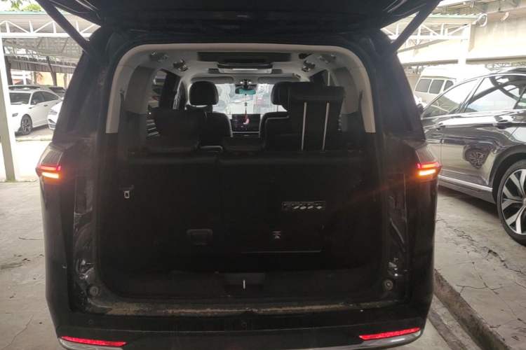 Used GAC Trumpchi E8 New Energy 2024 150km MAX Trunk