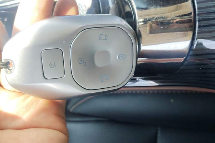 Used GAC Trumpchi E8 New Energy 2024 150km MAX+ Vehicle Key