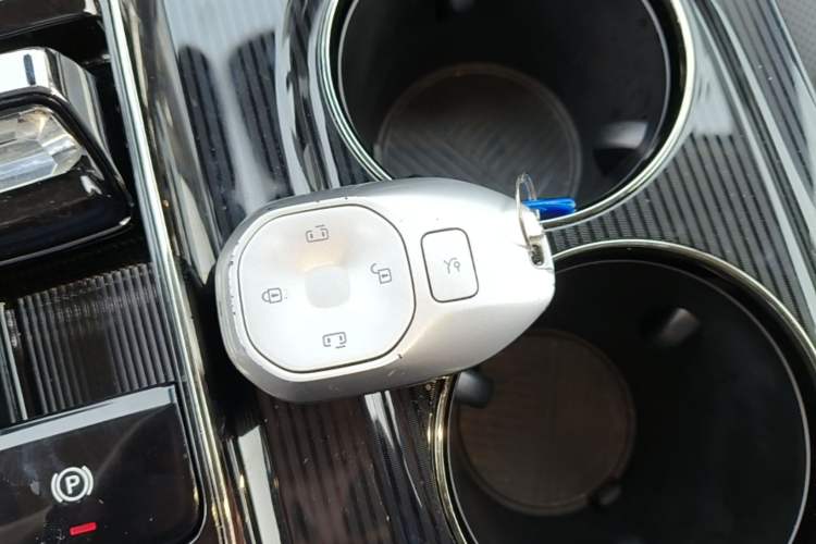 Used GAC Trumpchi E8 New Energy 2024 150km Longteng Glorious+ Vehicle Key