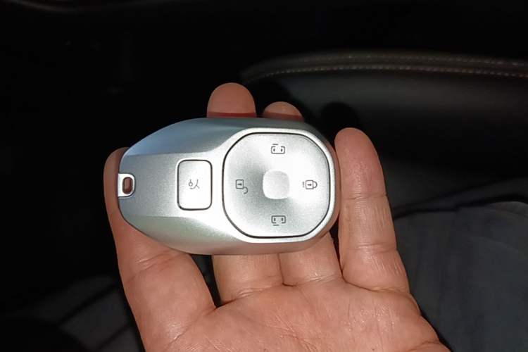 Used GAC Trumpchi E8 New Energy 2024 150km MAX Vehicle Key