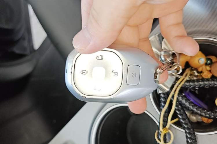 Used GAC Trumpchi E8 New Energy 2024 150km MAX Vehicle Key