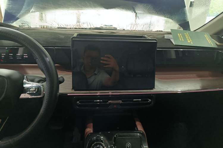 Used GAC Trumpchi E8 New Energy 2024 150km MAX+ Audio And AC Panel