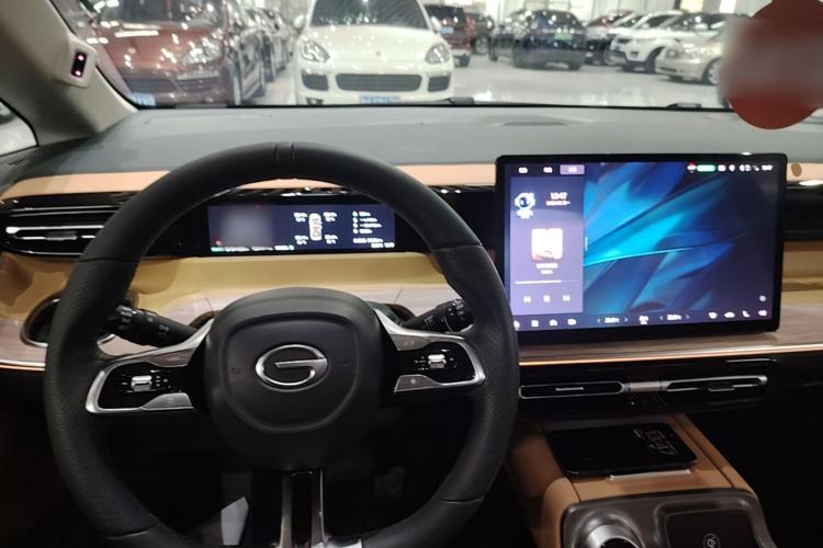 Used GAC Trumpchi E8 New Energy 2024 150km MAX Center Console