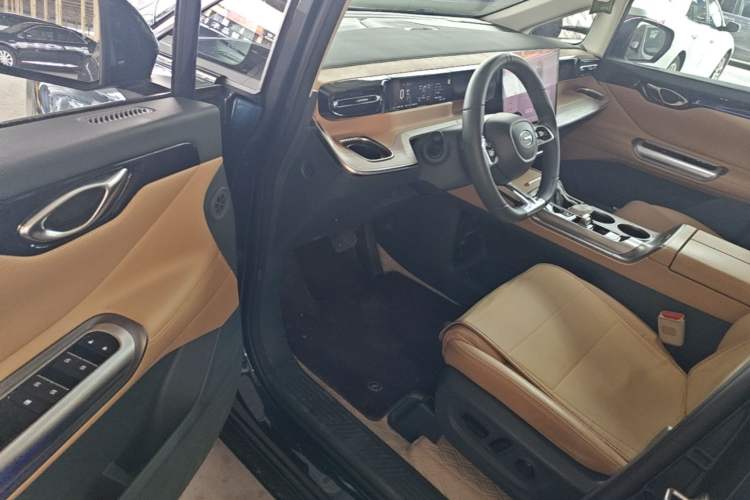 Used GAC Trumpchi E8 New Energy 2024 150km MAX Driver Seat