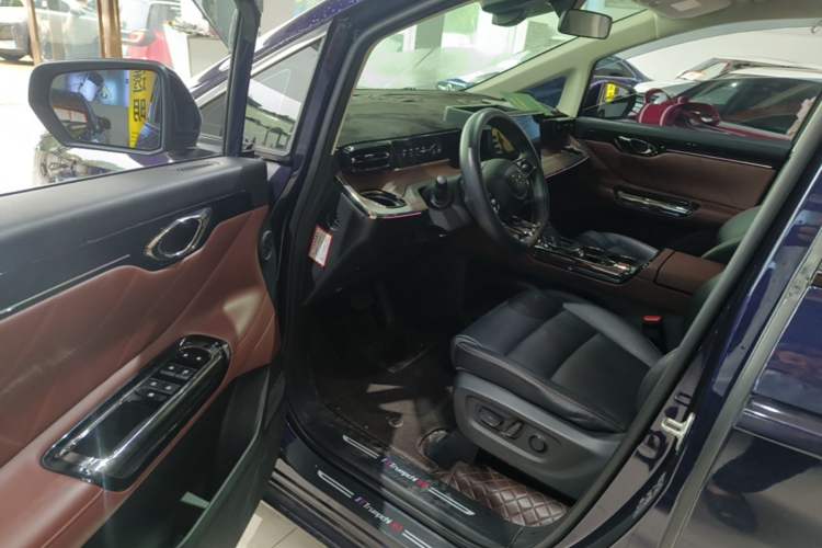 Used GAC Trumpchi E8 New Energy 2024 150km MAX+ Driver Seat