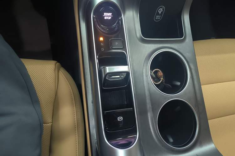 Used GAC Trumpchi E8 New Energy 2024 150km MAX Gear Lever