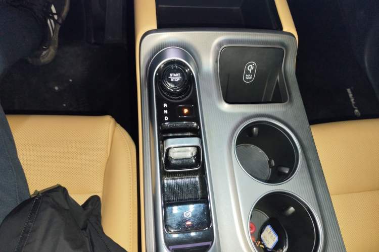 Used GAC Trumpchi E8 New Energy 2024 150km MAX Gear Lever