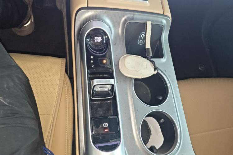 Used GAC Trumpchi E8 New Energy 2024 150km MAX Gear Lever