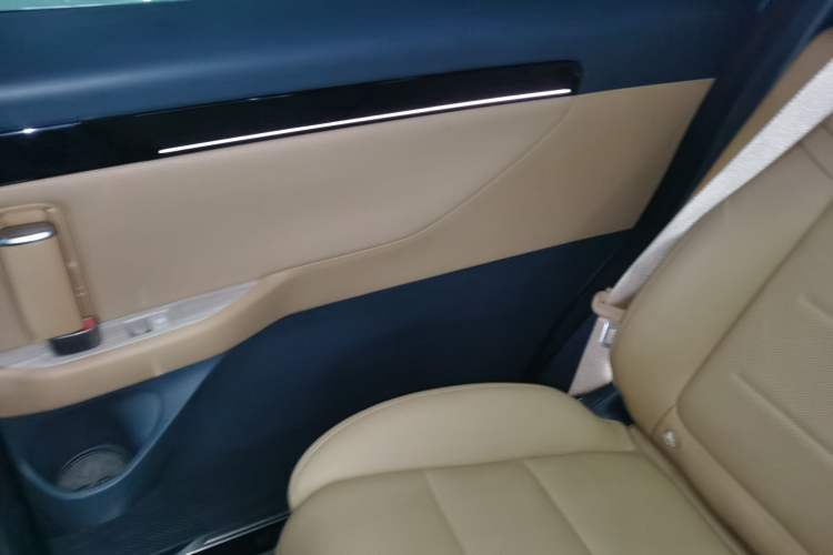 Used GAC Trumpchi E8 New Energy 2024 150km MAX Interior 6