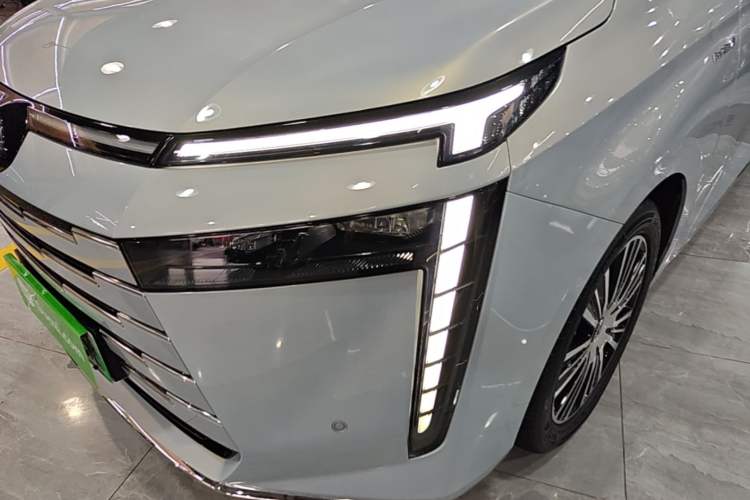 Used GAC Trumpchi E8 New Energy 2024 150km MAX+ Left Front Headlight