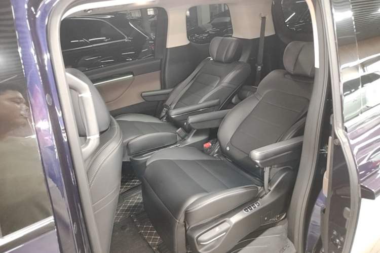 Used GAC Trumpchi E8 New Energy 2024 150km MAX Left Rear Seat