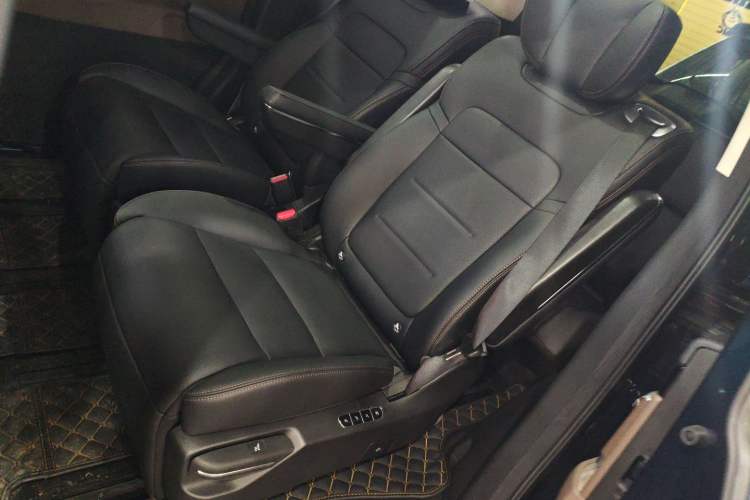 Used GAC Trumpchi E8 New Energy 2024 150km MAX Left Rear Seat