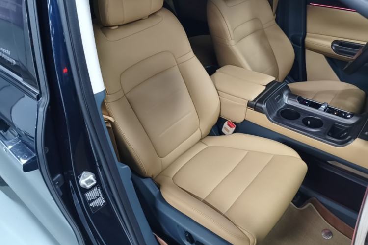 Used GAC Trumpchi E8 New Energy 2024 150km MAX Right Front Seat