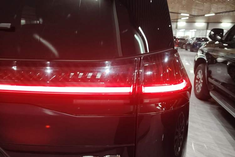 Used GAC Trumpchi E8 New Energy 2024 150km MAX Right Rear Taillight