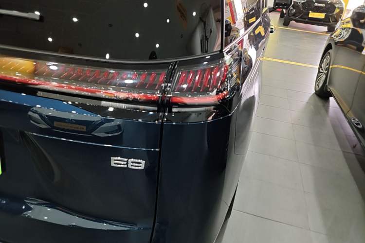 Used GAC Trumpchi E8 New Energy 2024 150km MAX Right Rear Taillight