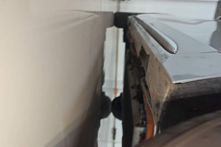 Used GAC Trumpchi E8 New Energy 2024 150km MAX+ Right Side Sill