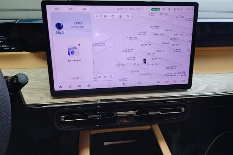 Used GAC Trumpchi E8 New Energy 2024 150km MAX+ Audio And AC Panel