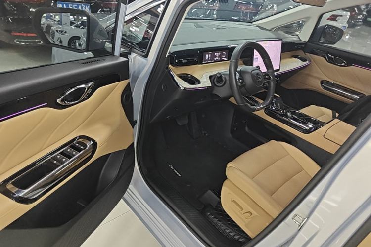 Used GAC Trumpchi E8 New Energy 2024 150km MAX+ Driver Seat