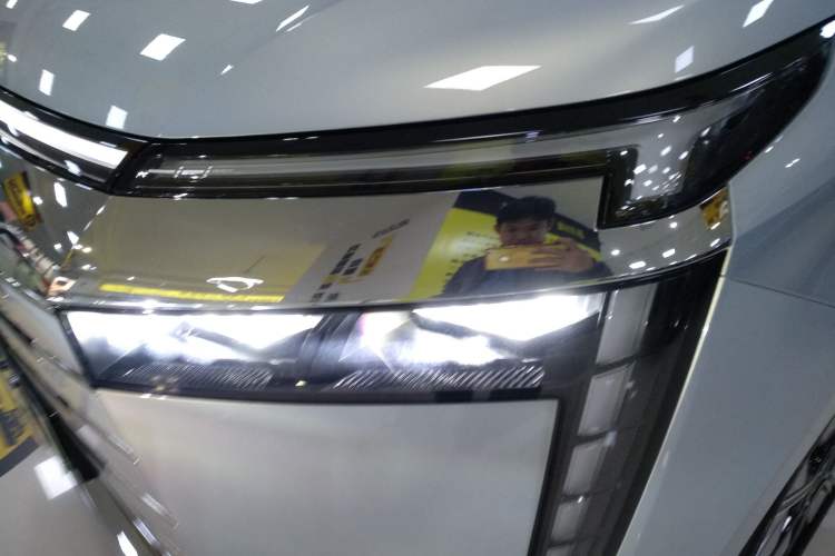 Used GAC Trumpchi E8 New Energy 2024 150km MAX+ Left Front Headlight