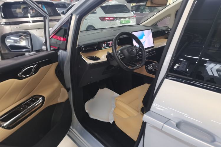 Used GAC Trumpchi E8 New Energy 2024 150km MAX+ Left Front Seat