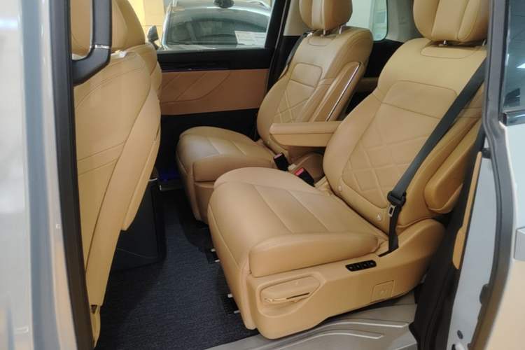 Used GAC Trumpchi E8 New Energy 2024 150km MAX Left Rear Seat