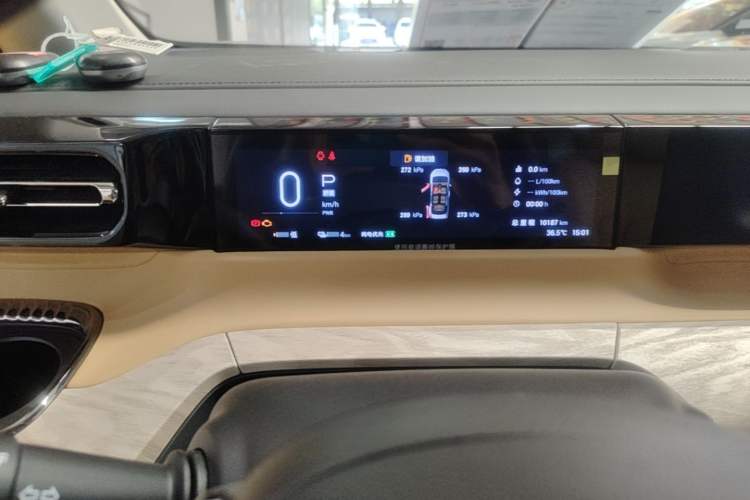 Used GAC Trumpchi E8 New Energy 2024 150km MAX Odometer Close Up