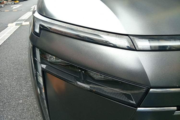 Used GAC Trumpchi E8 New Energy 2024 150km MAX Right Front Headlight