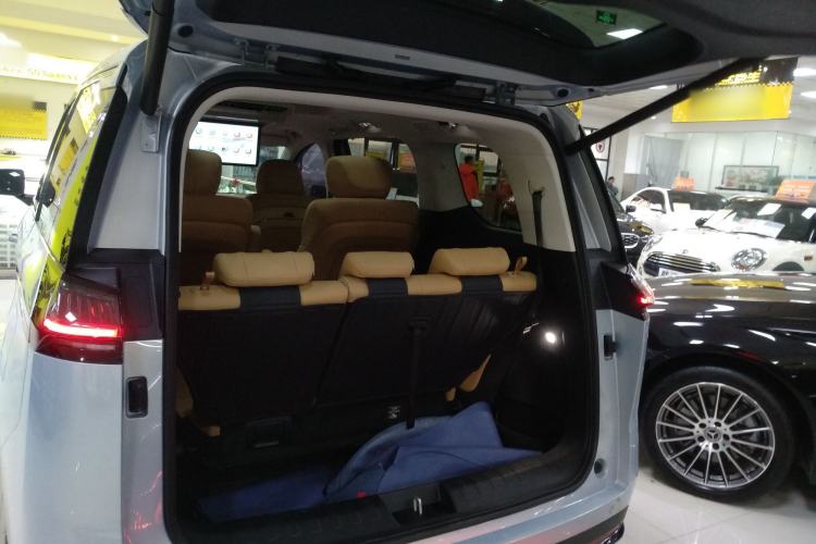 Used GAC Trumpchi E8 New Energy 2024 150km MAX+ Trunk