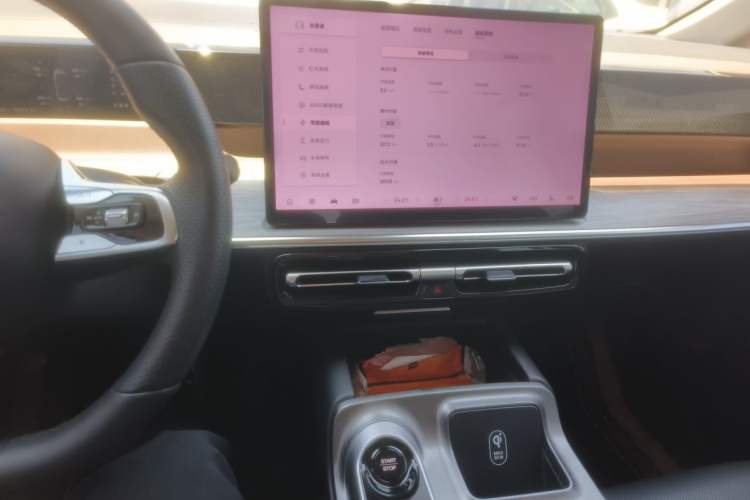 Used GAC Trumpchi E8 New Energy 2024 150km MAX+ Audio And AC Panel