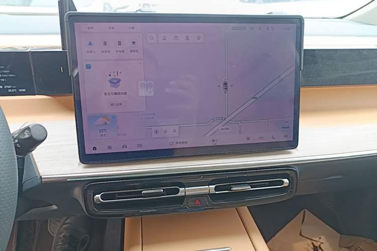 Used GAC Trumpchi E8 New Energy 2024 150km MAX Audio And AC Panel