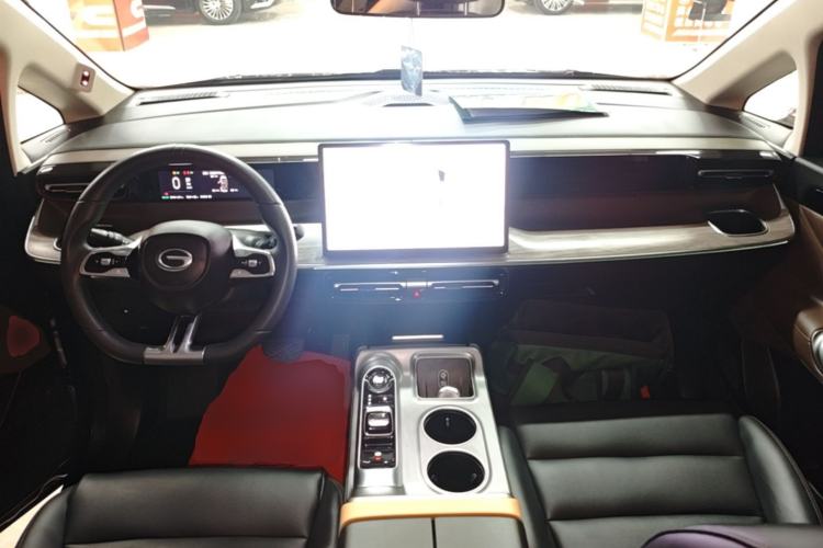 Used GAC Trumpchi E8 New Energy 2024 150km MAX Center Console