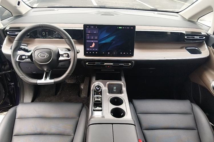 Used GAC Trumpchi E8 New Energy 2024 150km MAX Center Console