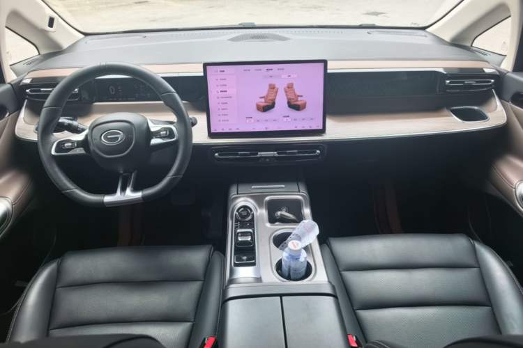 Used GAC Trumpchi E8 New Energy 2024 150km MAX Center Console