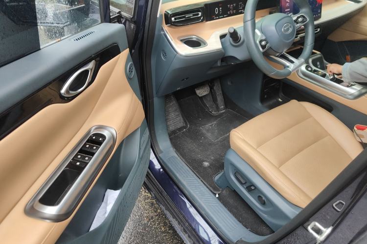 Used GAC Trumpchi E8 New Energy 2024 150km MAX Driver Seat