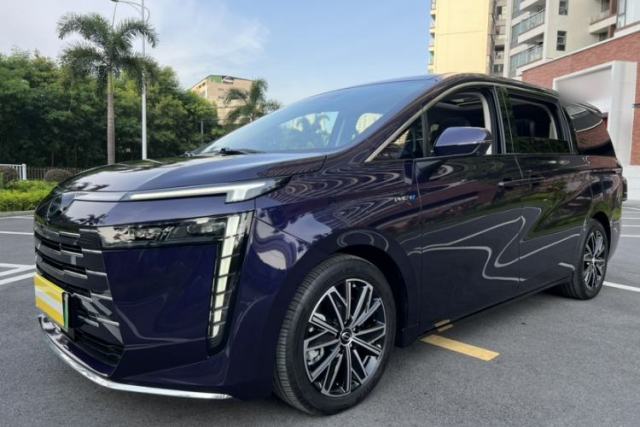 GAC Trumpchi E8 New Energy 2024 150km MAX с пробегом